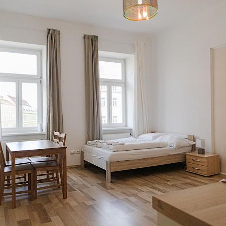 Special Vintage Viennese Apartment - 12Min F Downtown Eksteriør billede