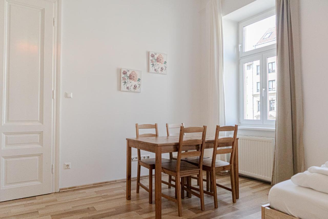 Special Vintage Viennese Apartment - 12Min F Downtown Eksteriør billede